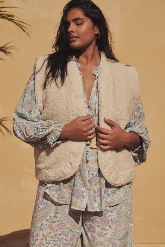 belladonna_reversible_she_2-1.webp Tan Belladonna Reversible Shearling Vest Outlet