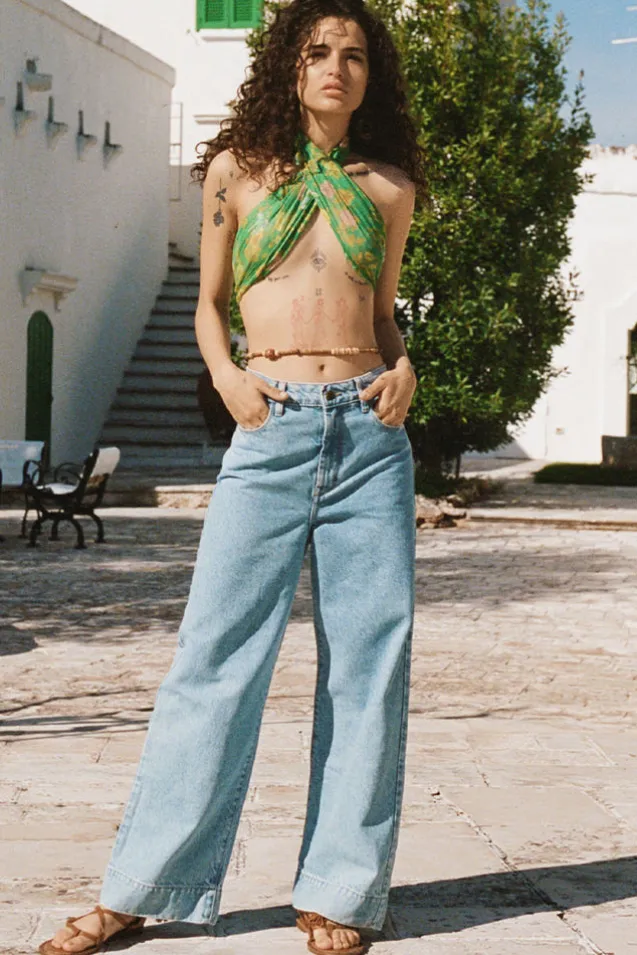classic_denim_cropped_jea_0-3.webp Sun Washed Blue Classic Denim Cropped Jeans Best Sale