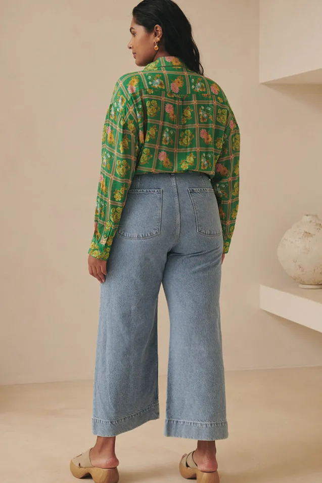 classic_denim_cropped_jea_2-3.webp Sun Washed Blue Classic Denim Cropped Jeans Best Sale