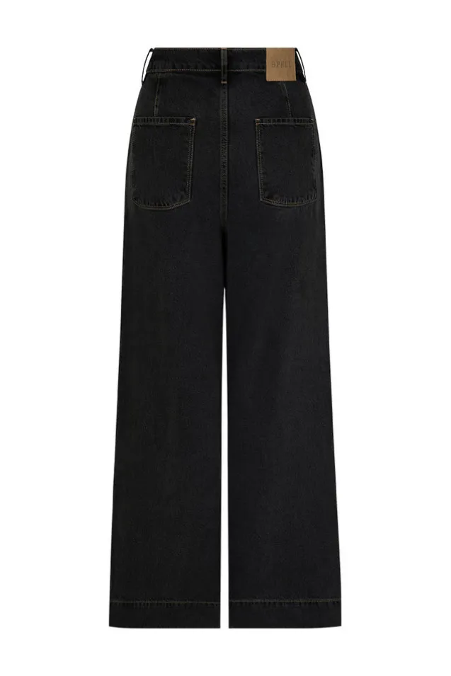 classic_straight_leg_jean_9-3.webp Vintage Black Classic Straight Leg Jean Cheap