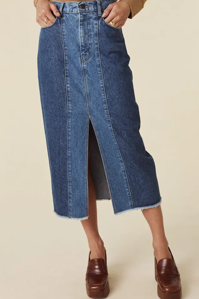 daisy_patchwork_denim_ski_5.webp Patchwork Daisy Denim Skirt Outlet