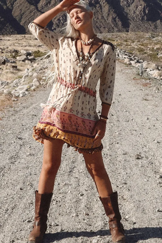 desert_wanderer_playdress_2.webp High Noon Desert Wanderer Playdress Online