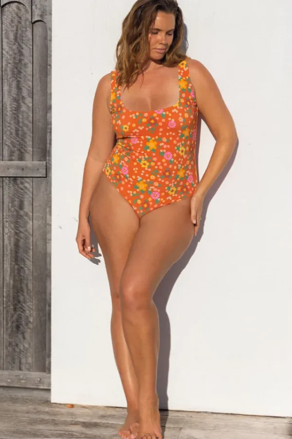 Retro Pomelia One Piece Store