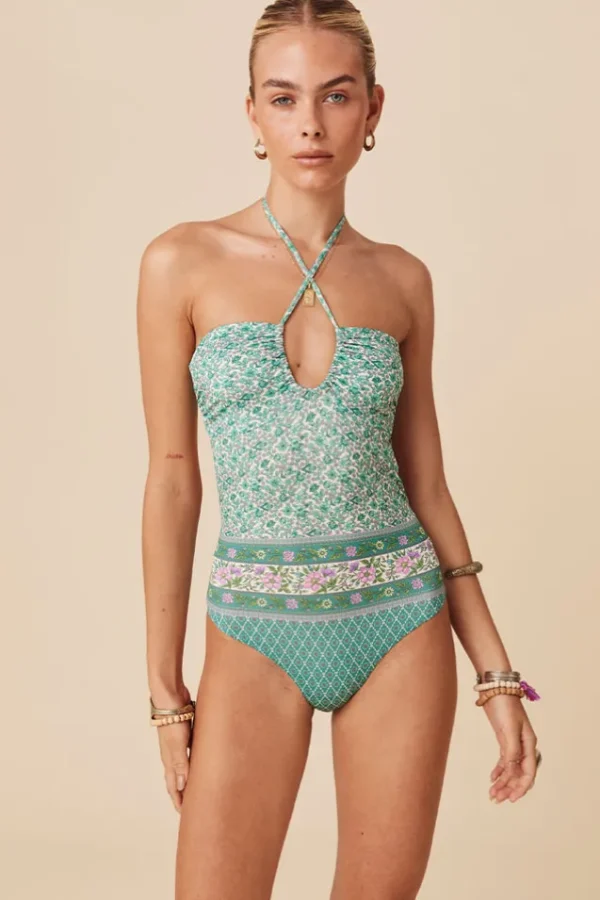 Jade Sienna One Piece Online